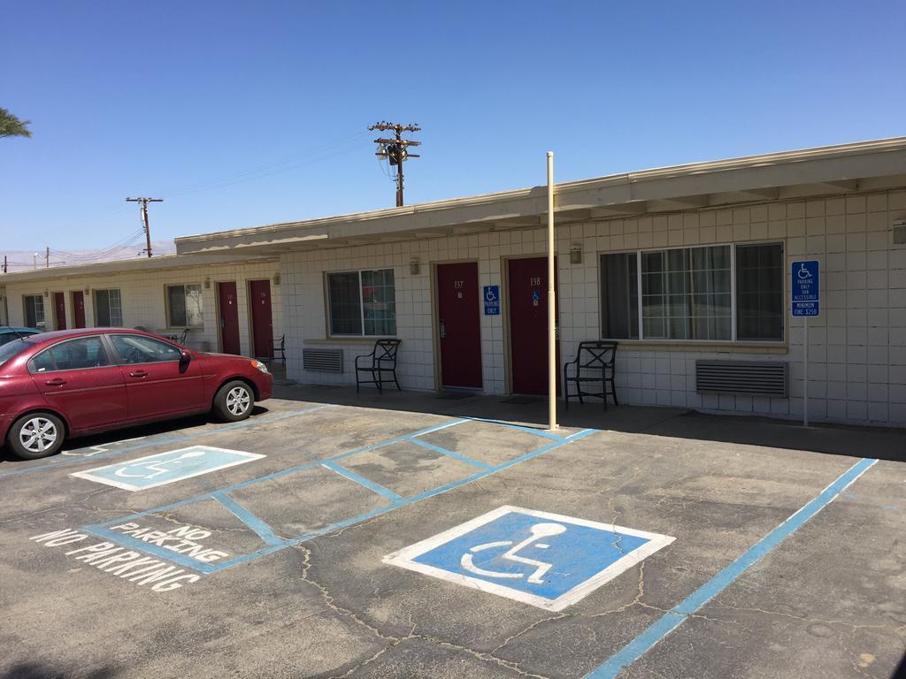 Western Sands Motel Indio Dış mekan fotoğraf