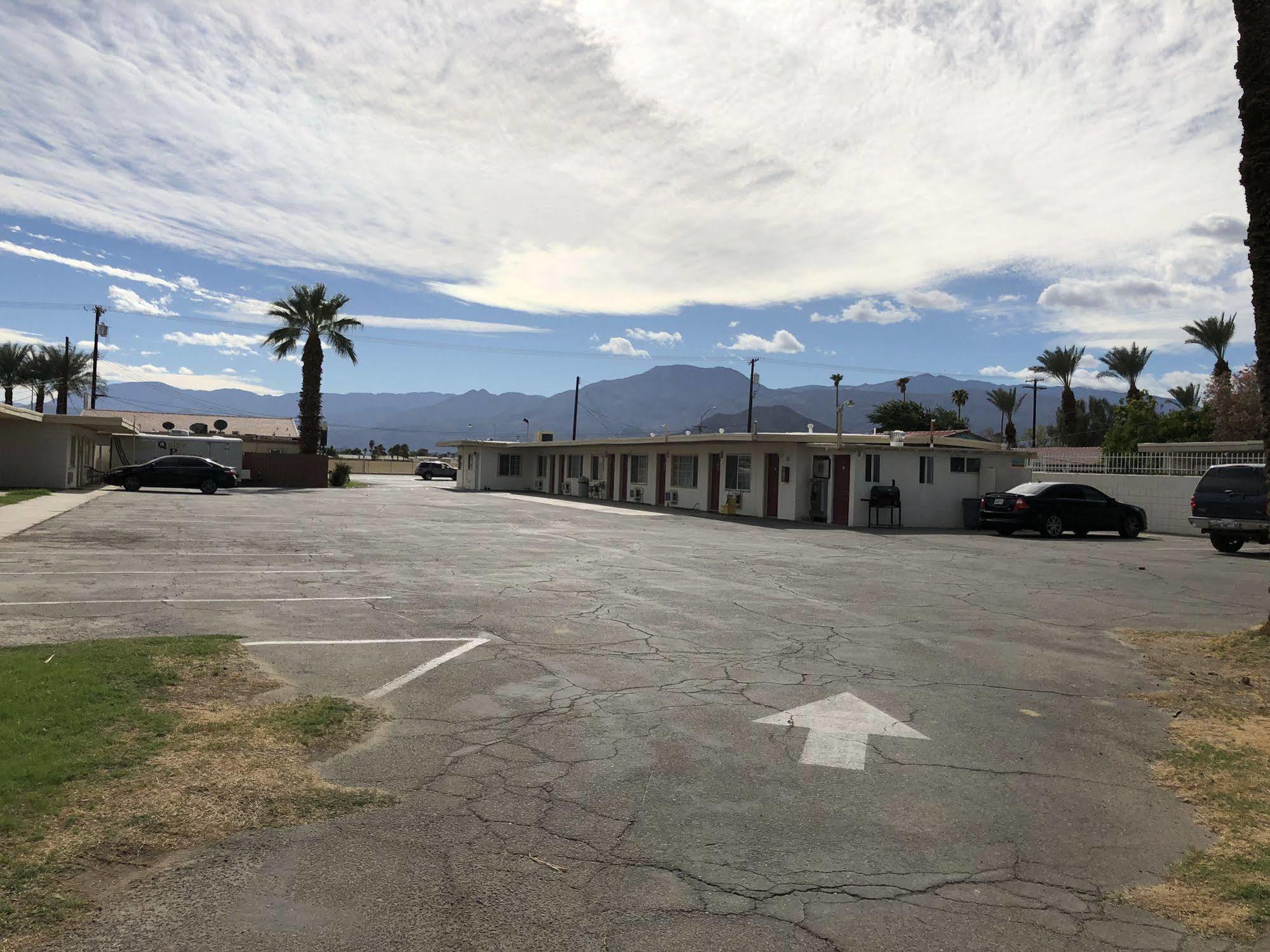 Western Sands Motel Indio Dış mekan fotoğraf