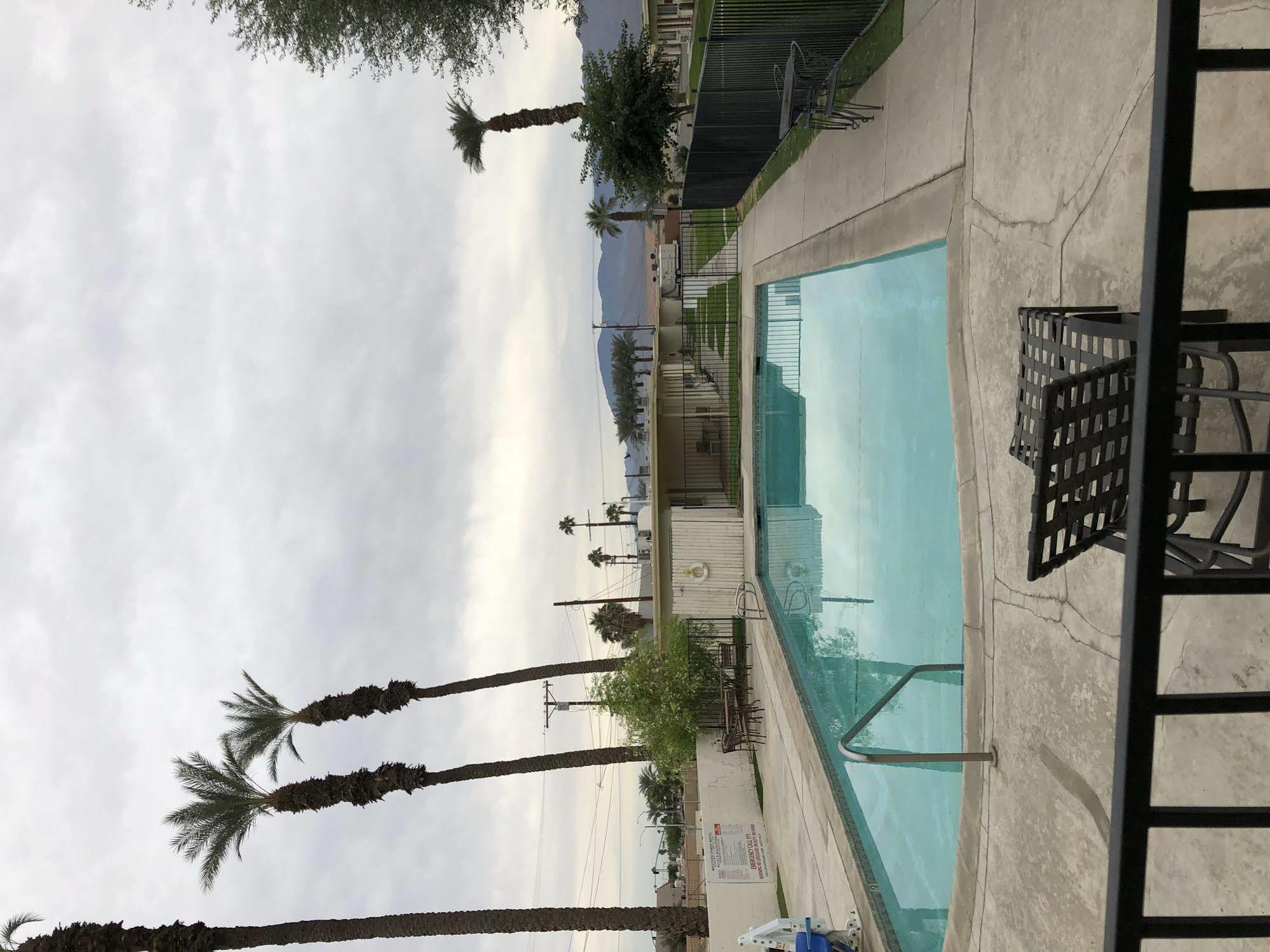 Western Sands Motel Indio Dış mekan fotoğraf