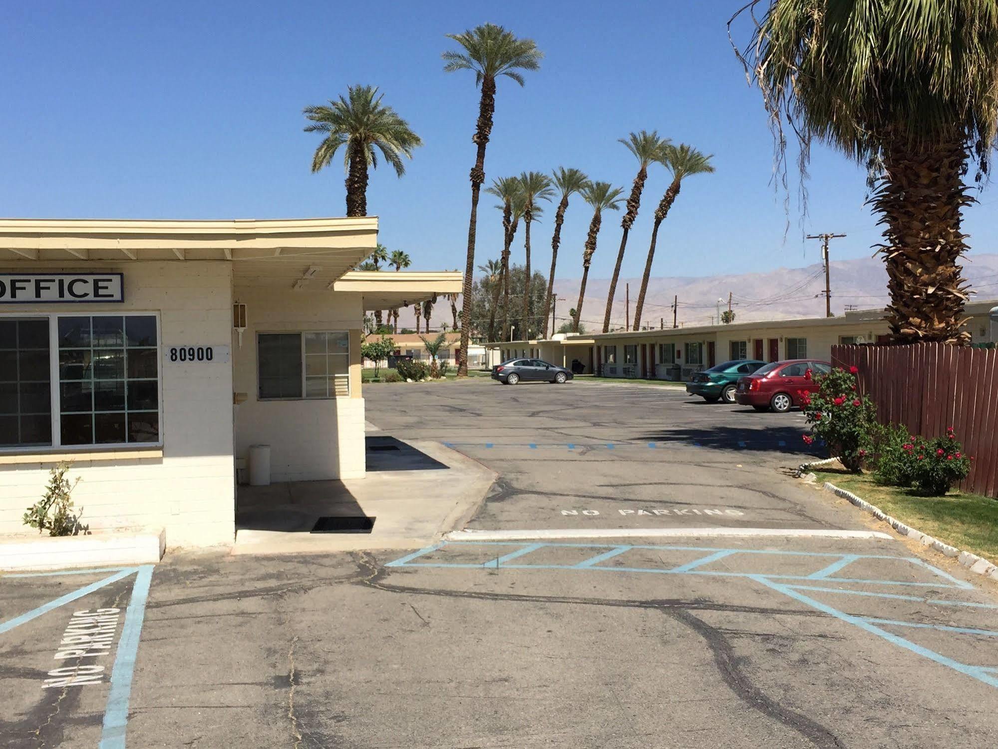 Western Sands Motel Indio Dış mekan fotoğraf