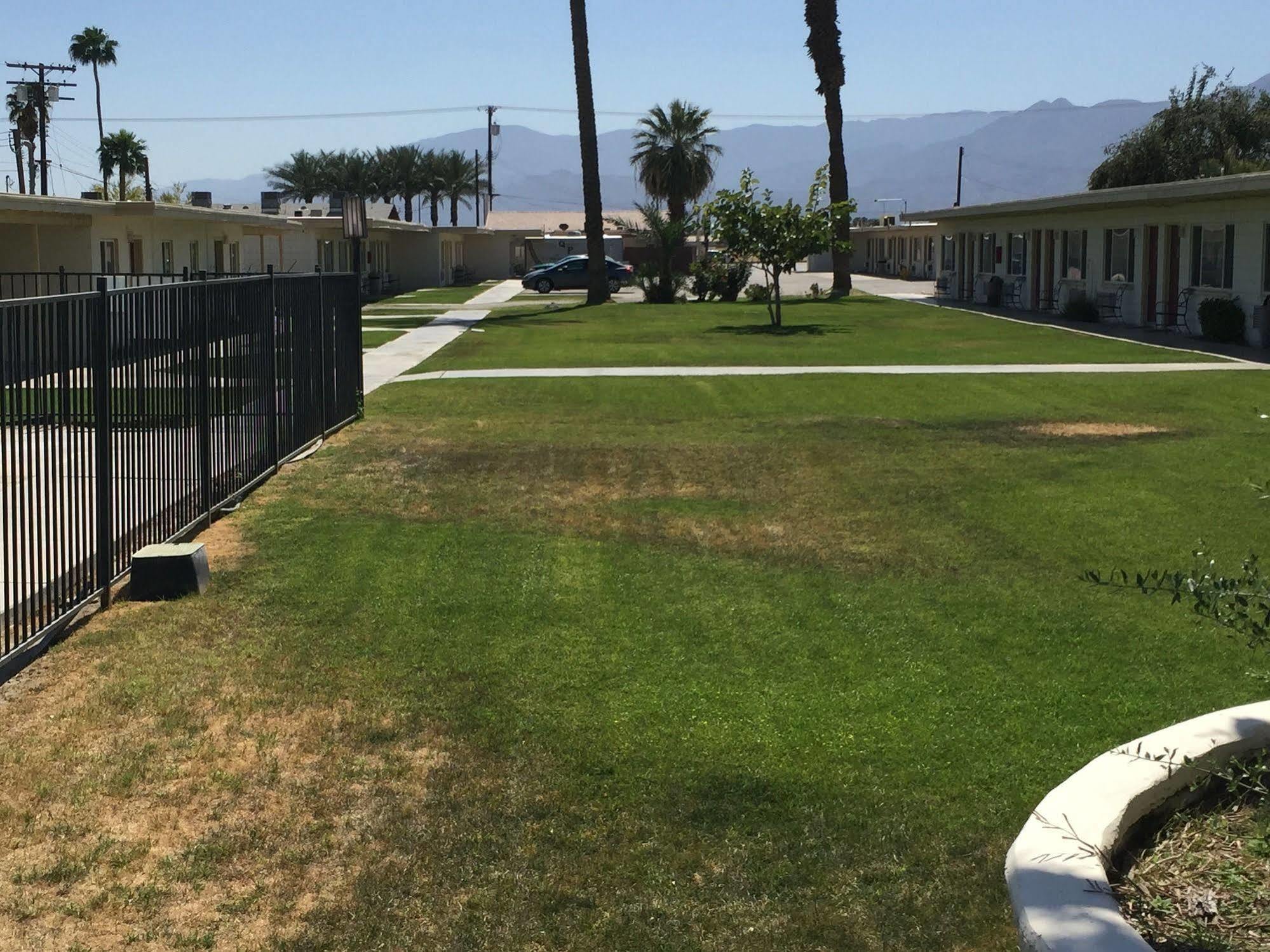 Western Sands Motel Indio Dış mekan fotoğraf